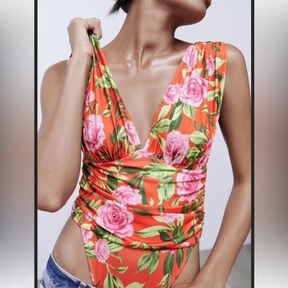 Zara Floral Red Rose Draped Bodysuit ruched boho sz L - Picture 1 of 10